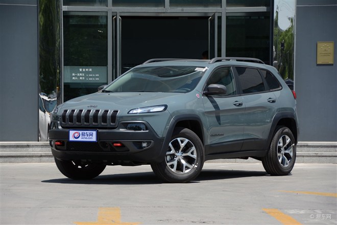 南陽雙11Jeep9速自由光現金直降60000元