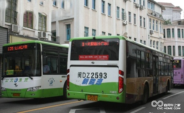 廈門(mén)公交車(chē)4