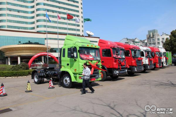 格爾發(fā)LNG港口牽引車憑借出色的產品品質贏得市場的青睞